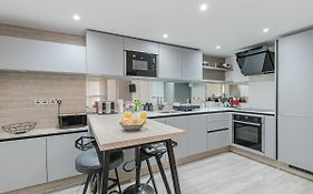Flat 3, 158 Abingdon Road
